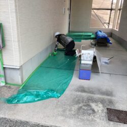 大規模な養生作業！？