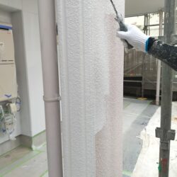 豊川市西桜木町　アパート塗装現場へ