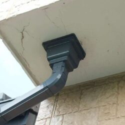 豊橋で雨漏り修理にはいくらくらい費用がかかる？修理箇所や火災保険の適用条件を解説してみた